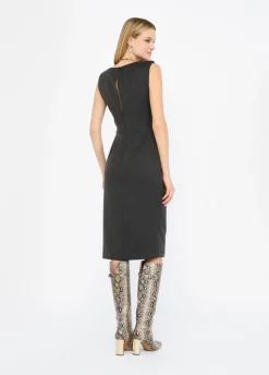 Abito gessato con pizzo
