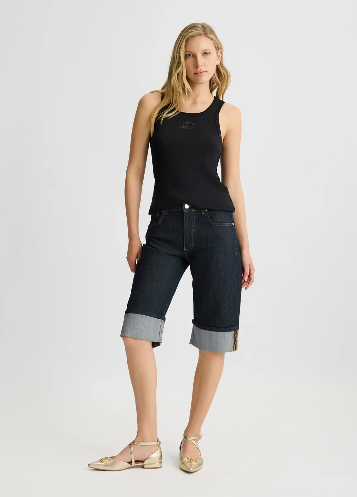 Bermuda in denim con risvolto