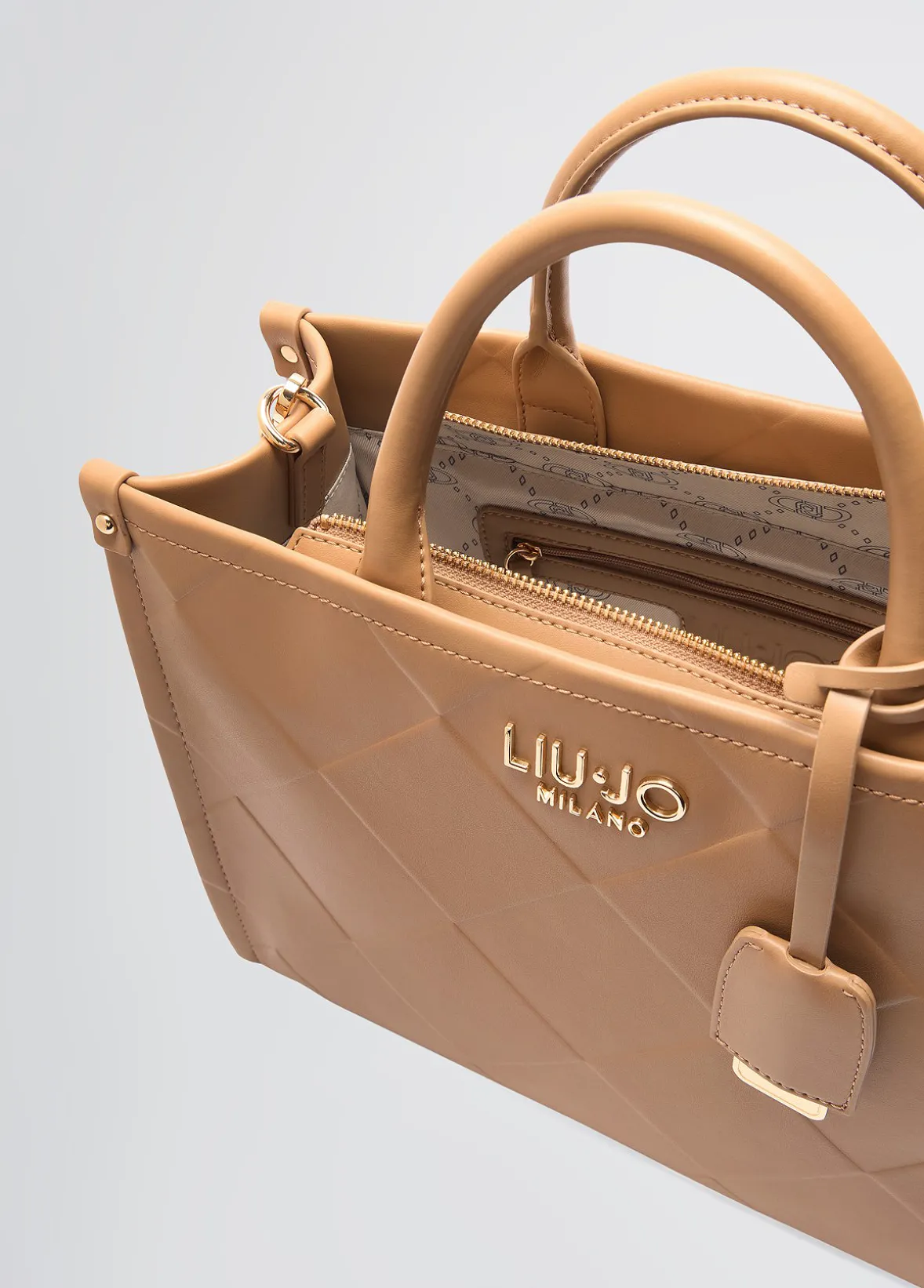 Borsa a mano media con charm