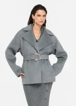 Cappotto in lana con cintura