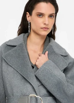 Cappotto in lana con cintura