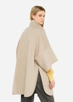 Cappotto in lana con cintura