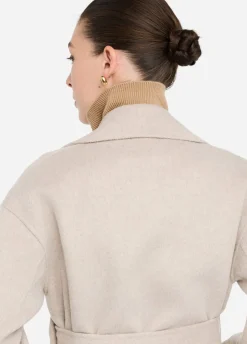 Cappotto in lana con cintura