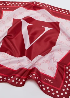 Foulard con lettera