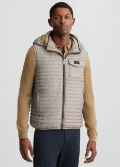 Gilet con cappuccio removibile