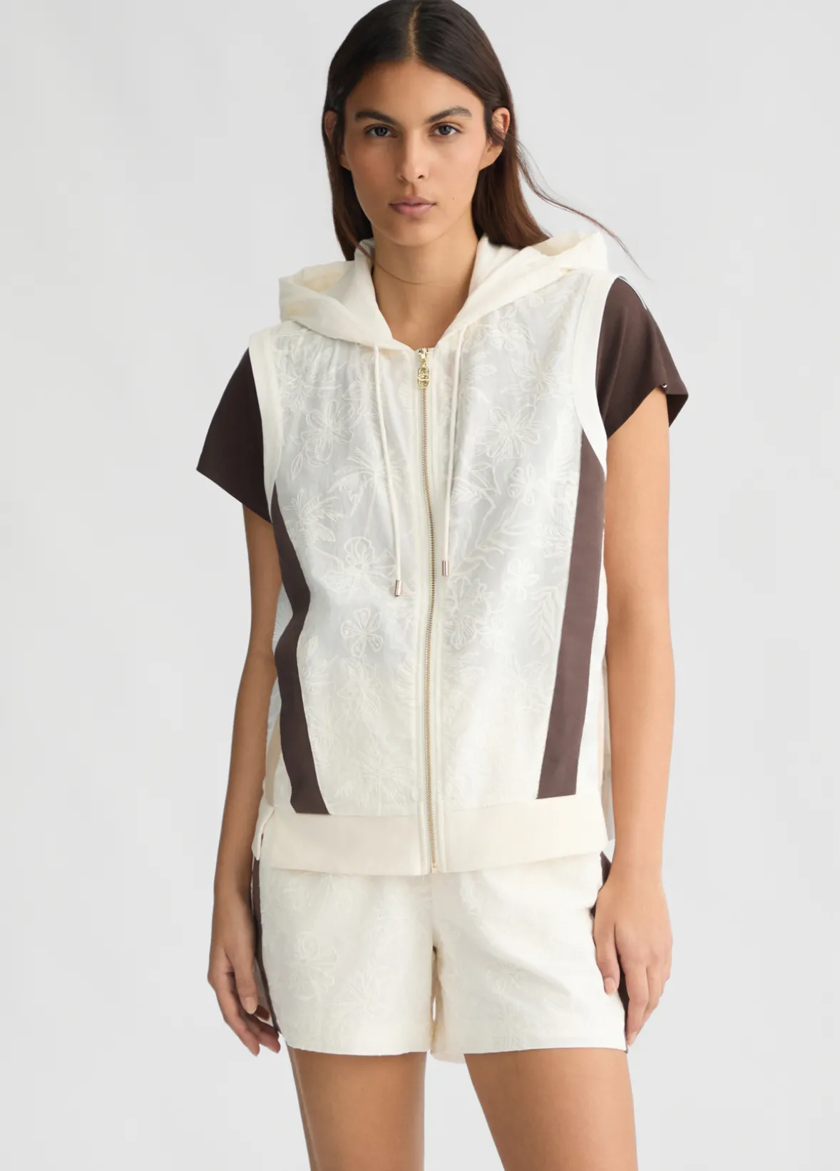 Gilet in cotone con ricami
