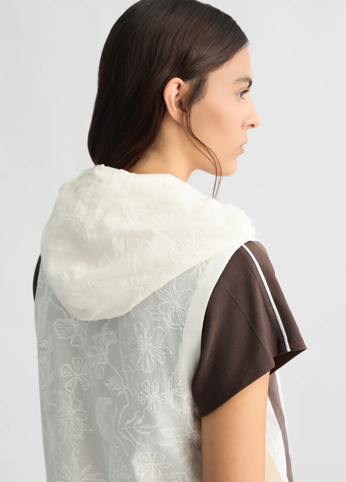 Gilet in cotone con ricami