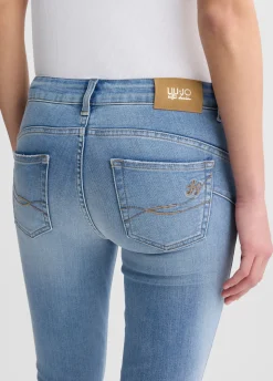 Jeans a zampa