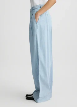 Jeans ampi in denim gessato