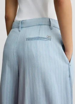 Jeans ampi in denim gessato