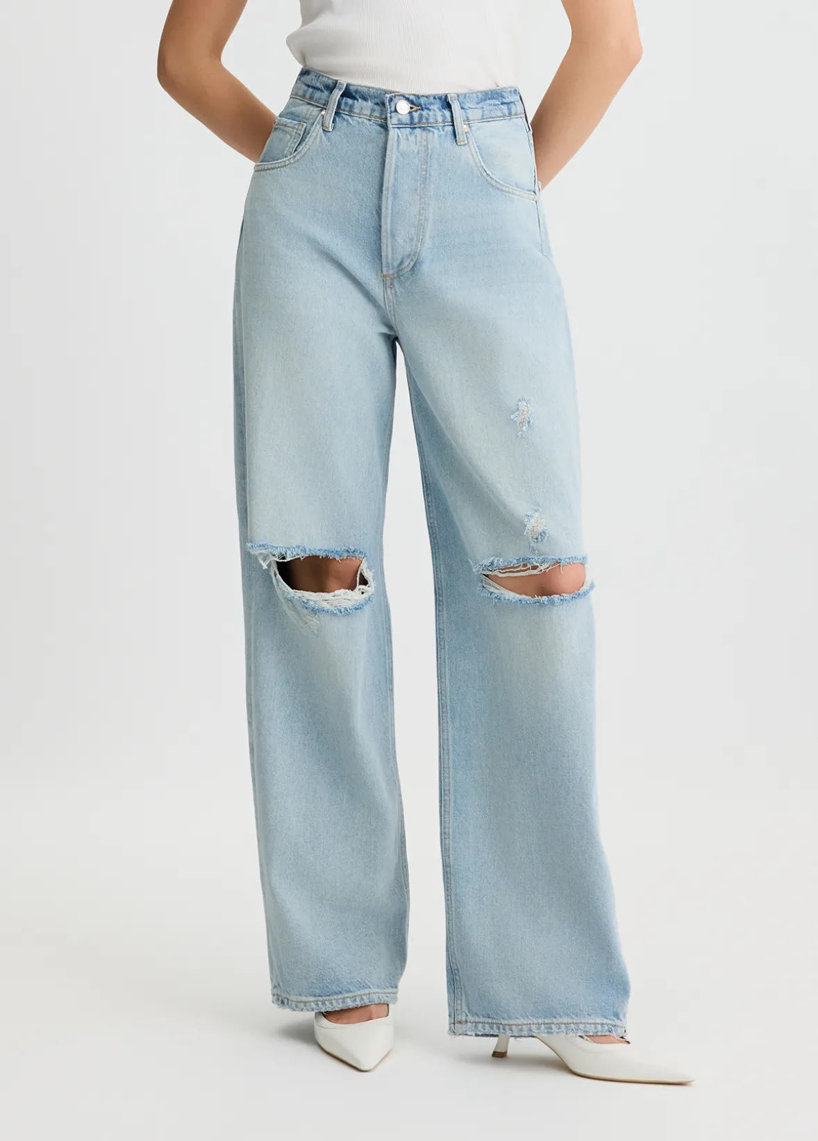 Jeans baggy con strappi