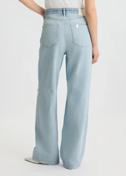 Jeans baggy con strappi