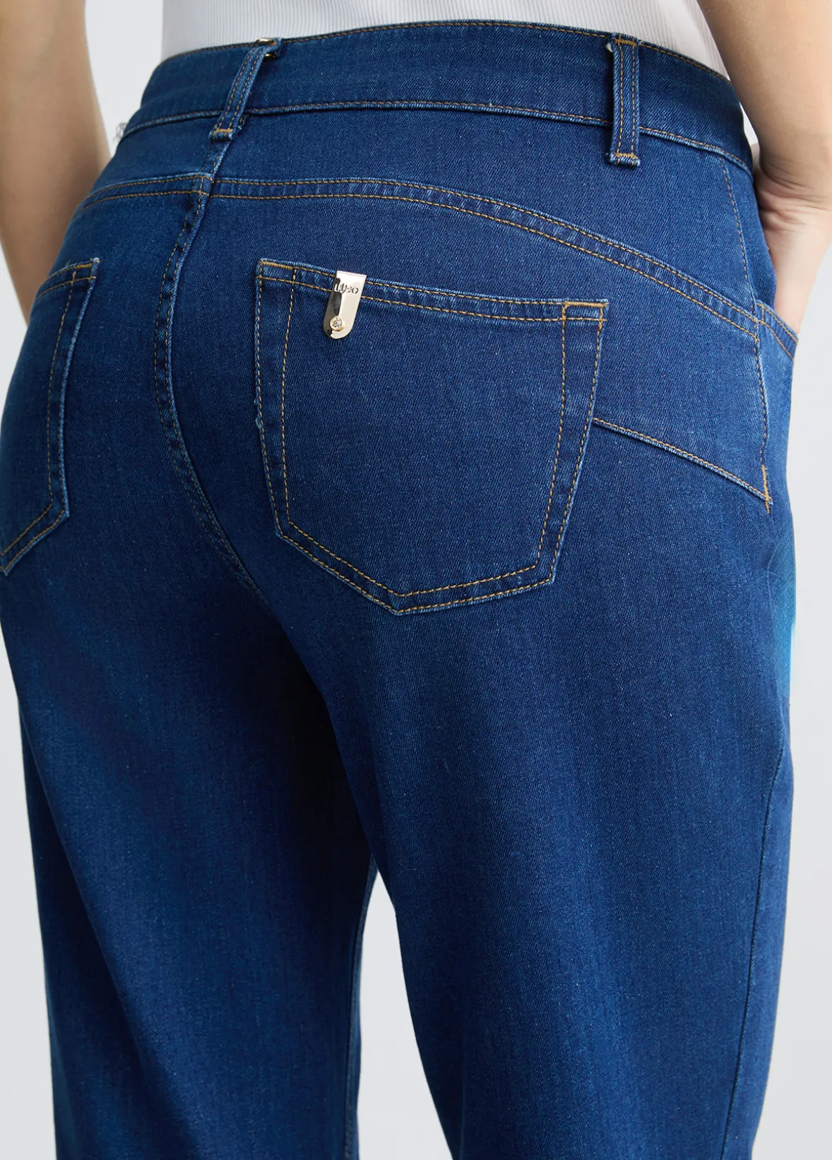 Jeans bootcut con strass