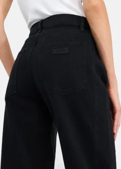 Jeans boyfriend con strass