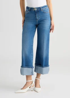 Jeans cropped con risvolto