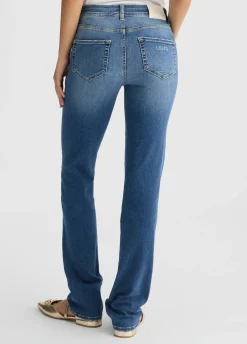 Jeans dritti a vita alta
