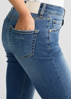 Jeans dritti a vita alta