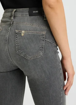 Jeans flare a vita alta