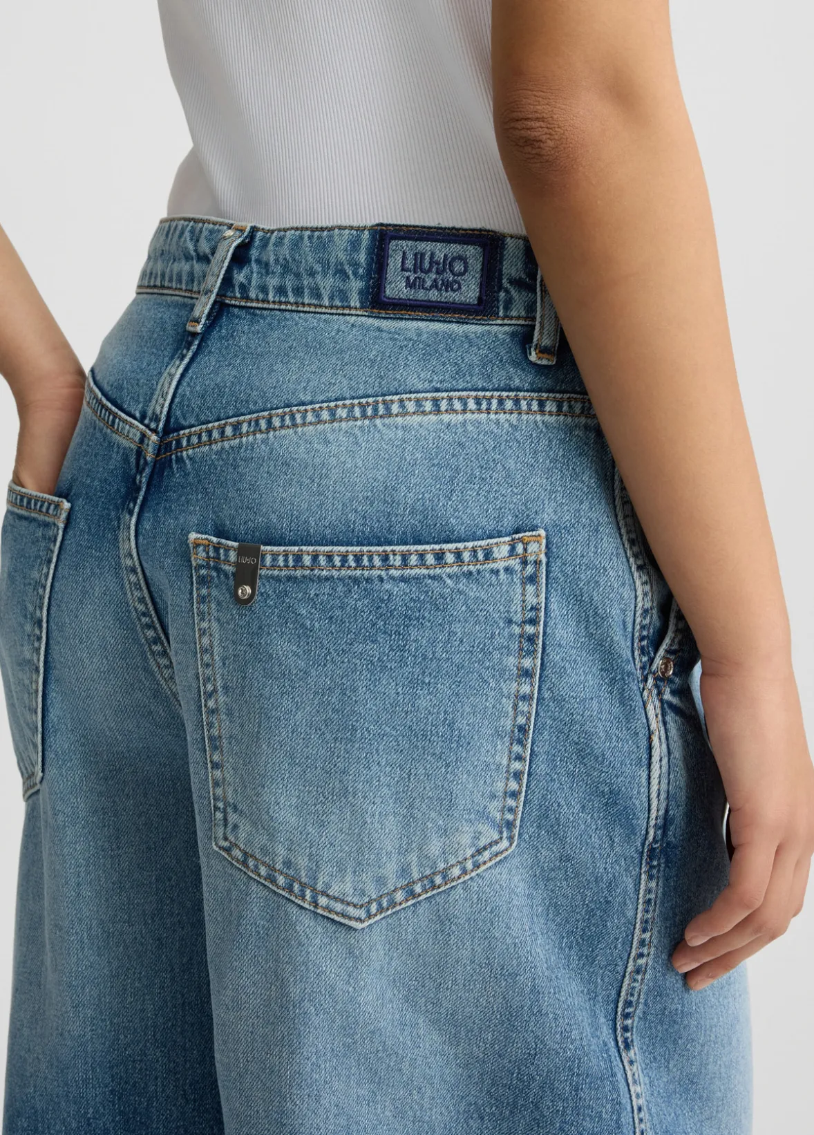 Jeans flare a vita alta
