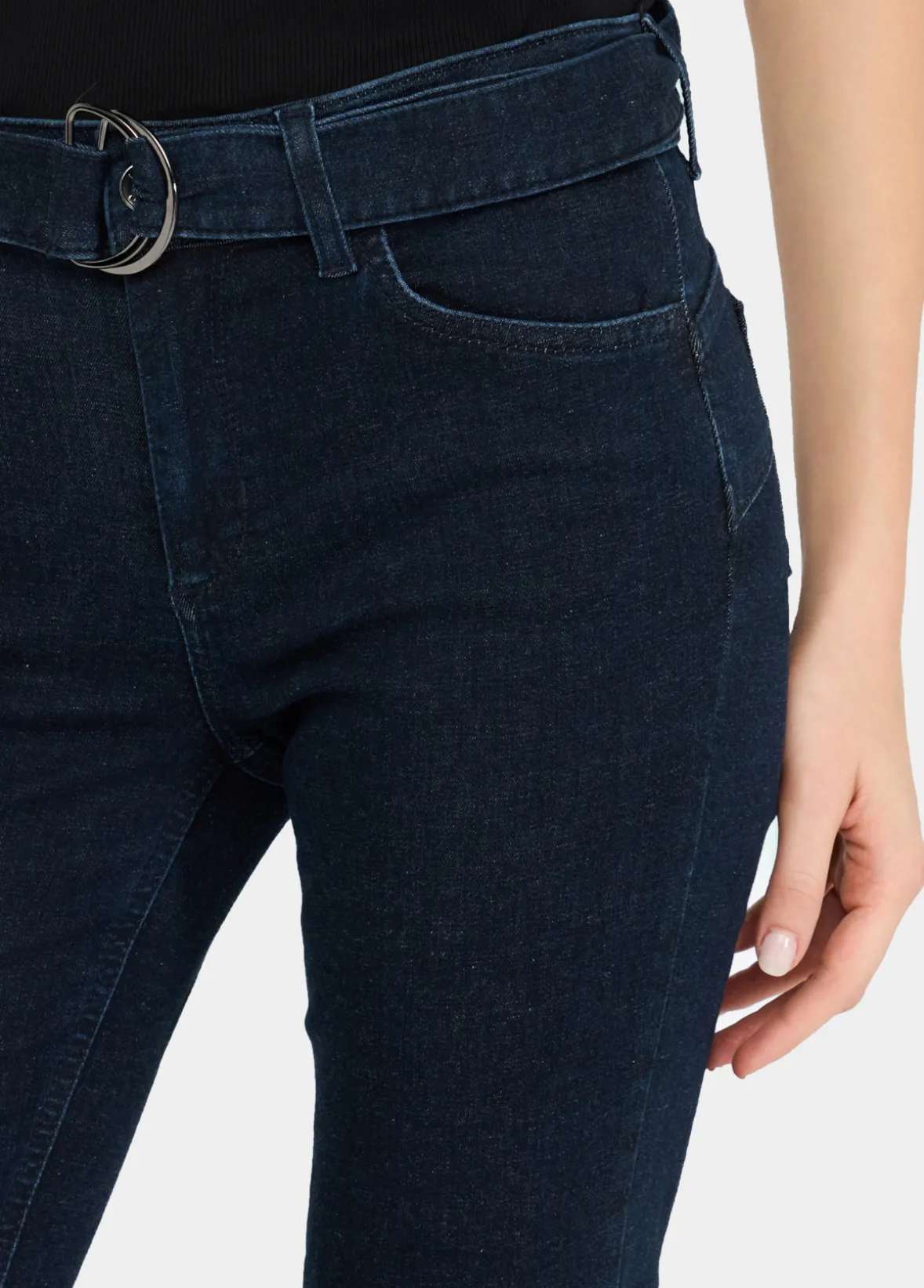 Jeans flare con cintura