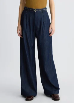 Jeans flare con pinces