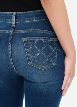 Jeans skinny a vita alta