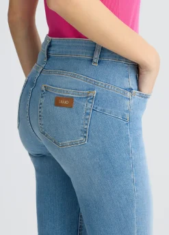 Jeans skinny a vita alta