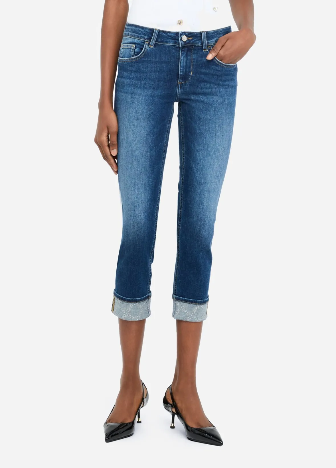 Jeans skinny con risvolto