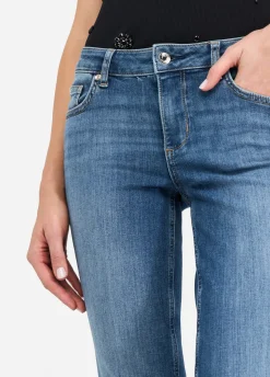 Jeans skinny con risvolto