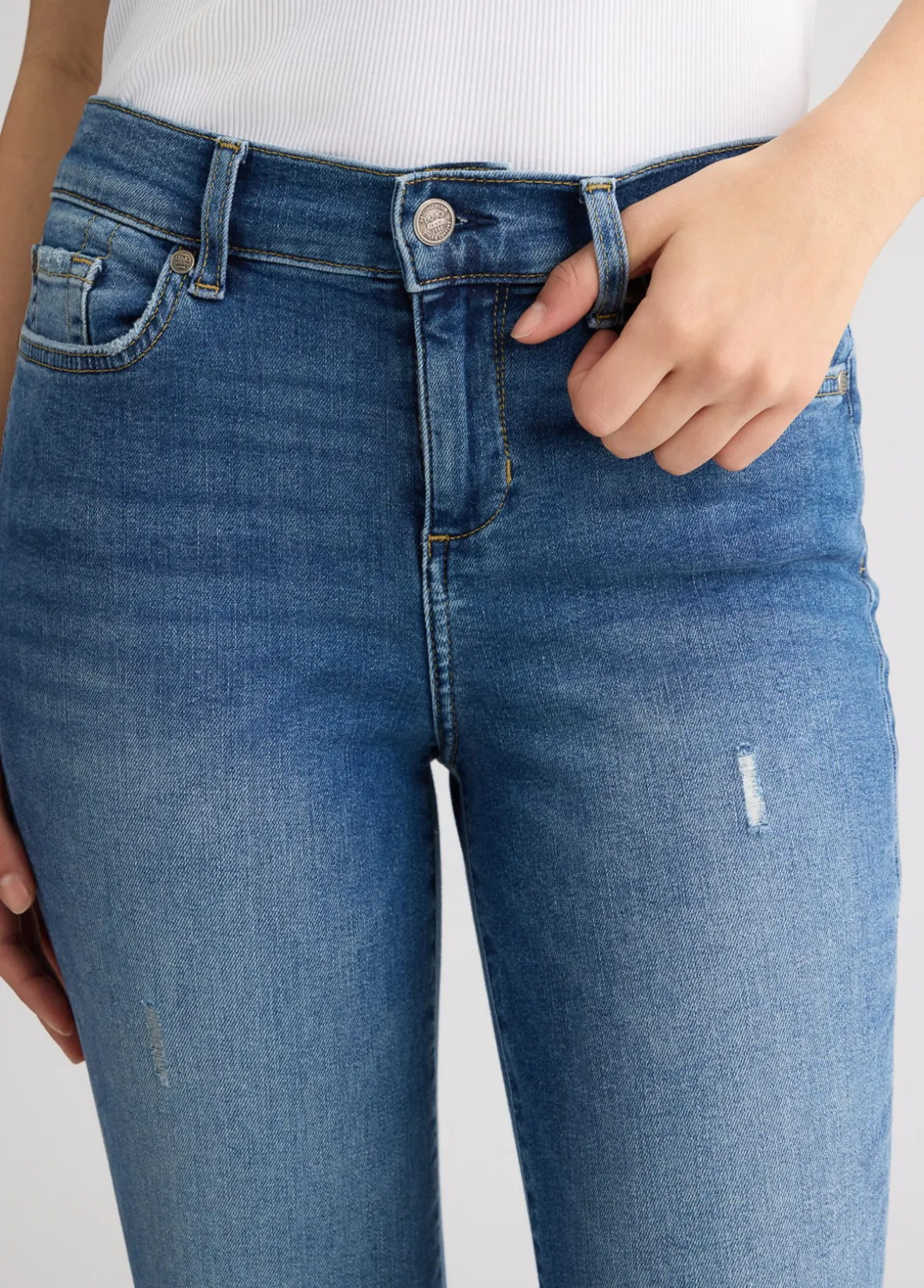 Jeans slim fit con strass