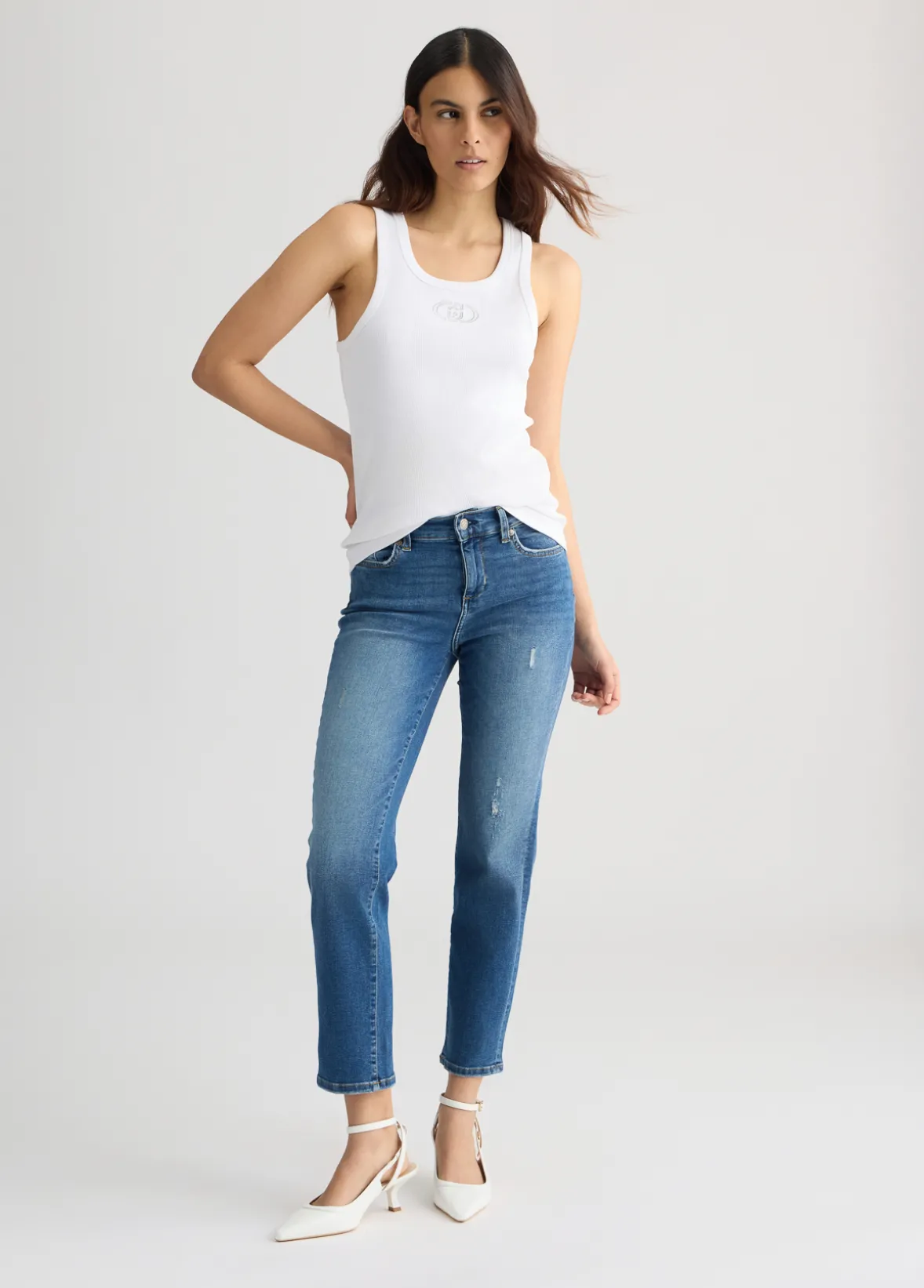 Jeans slim fit con strass