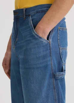Jeans worker