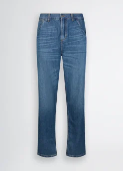 Jeans worker
