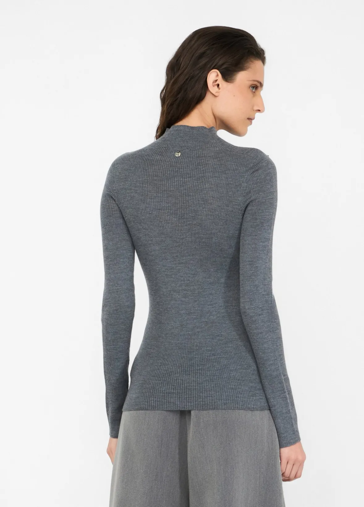 Maglia 100% lana con applicazioni