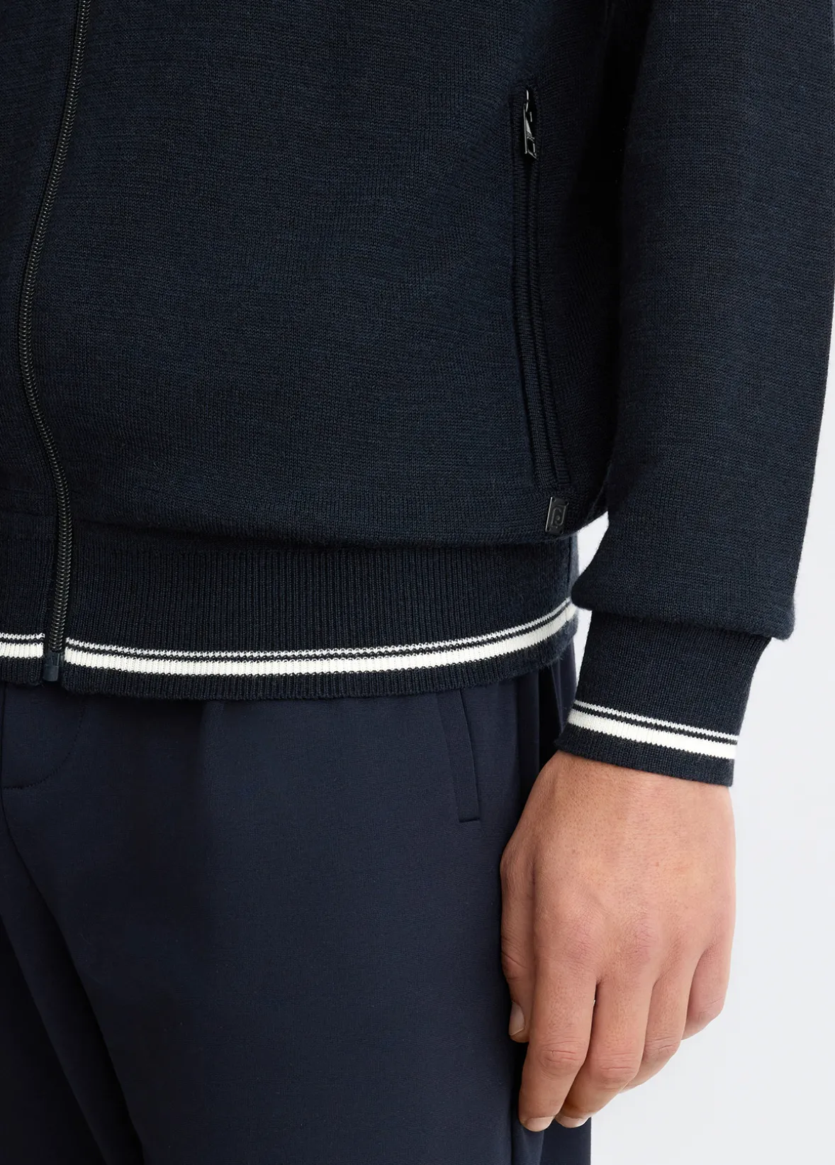 Maglia in lana con zip