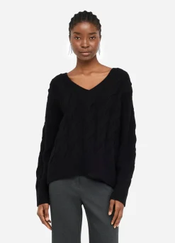 Maglione in lana a trecce