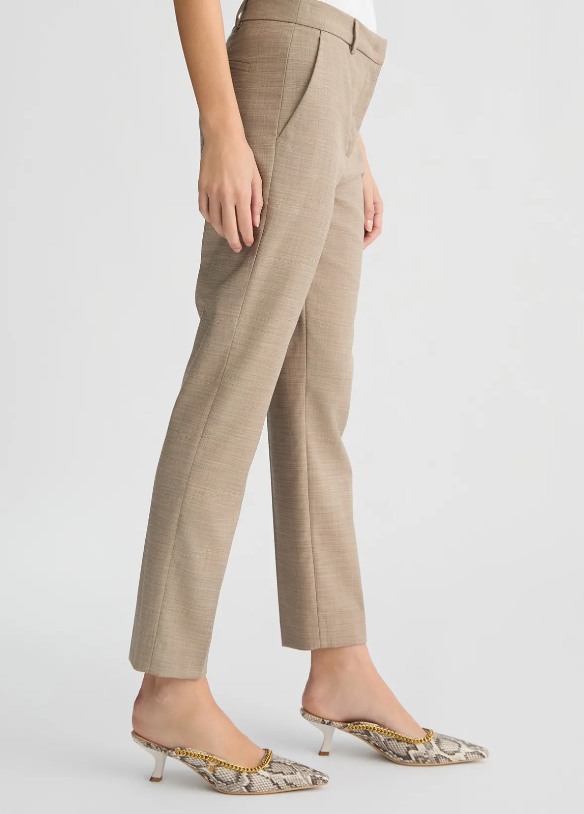Pantaloni a vita alta