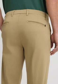 Pantaloni chino