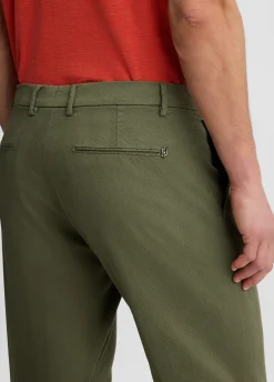 Pantaloni chino slim fit