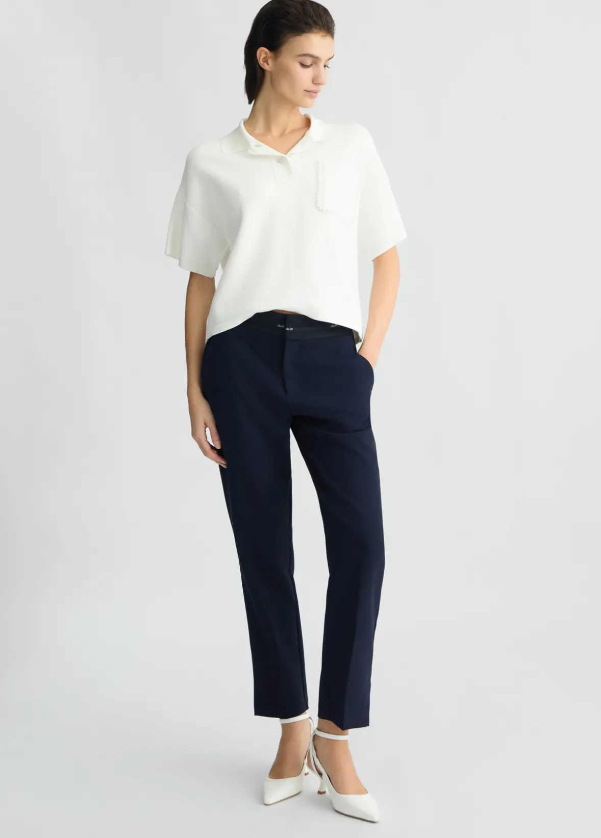 Pantaloni con cintone logato