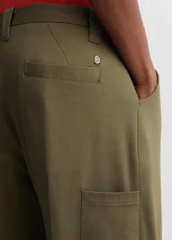 Pantaloni con dettaglio tasca