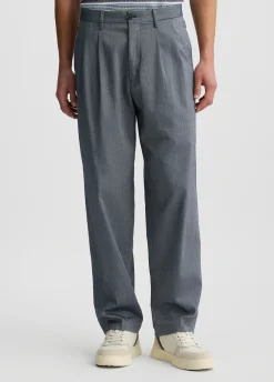 Pantaloni con piences
