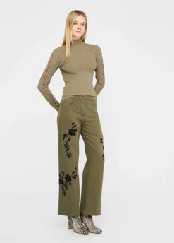Pantaloni con ricami