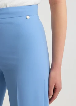 Pantaloni eleganti con spacco