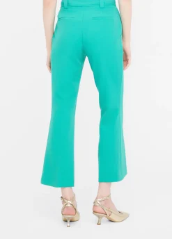 Pantaloni flare