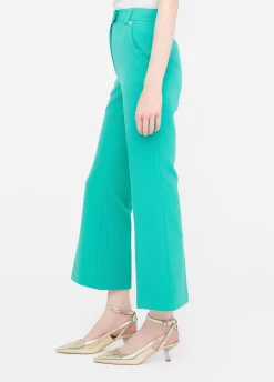 Pantaloni flare
