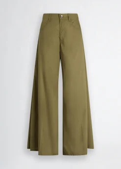 Pantaloni flare