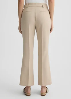 Pantaloni flare
