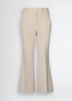 Pantaloni flare