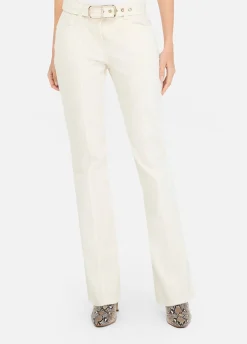 Pantaloni flare